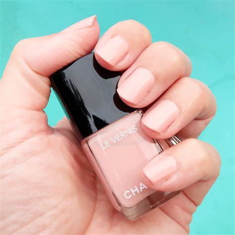 angèle égérie chanel|Chanel nail polish afterglow.